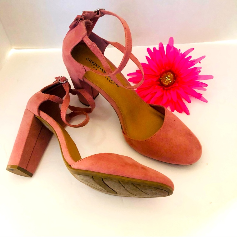 Christian Siriano block heel/ round toe shoe.